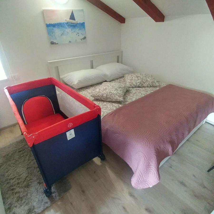 Apartman Sunset Plomin Bagian luar foto